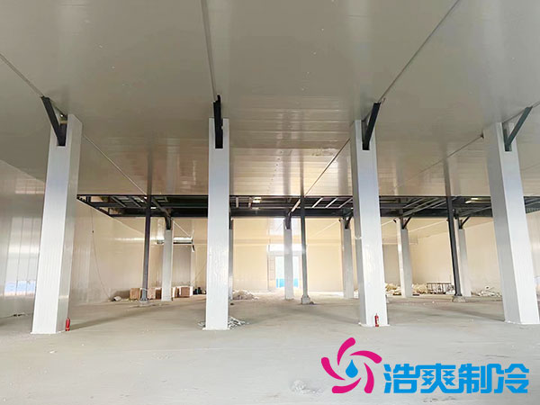 　　建一個300平方米的日皮网站在线观看需多少錢？日皮网站在线观看是一種專門用作存儲冷凍、冷藏食品的裝置，有普遍的運用場景，包含食品、醫學、化工等行業。當下隨著社會的不斷發展，越來越多的產業已經起考量規劃自己的日皮网站在线观看，以符合日益增長的市場需求。  　　首先，日皮APP免费下载需認識日皮网站在线观看建造規劃的基本上流程。日皮网站在线观看建造規劃需進行選址、設計、施工等多個環節，而日皮网站在线观看施工包含土建工程、設備、管道等，每一個環節都會影響到日皮网站在线观看造價成本的變化。  　　其次，日皮网站在线观看假造規劃的費用受很多原因的影響。主要原因是選址和設計。選取適當的場地和恰當的設計方案，不僅可減少日皮网站在线观看的建造規劃費用，而且可提升日皮网站在线观看的運行效能。此外，日皮网站在线观看建造規模、裝置選型、材料品質等方麵也會導致日皮网站在线观看假造規劃費用的變動。  　　確切到規劃建造一個300平方米的日皮网站在线观看，日皮APP免费下载可根據知識測量出一個大致的規劃建造費用。根據市場行情和相關經驗，一個300平方米的日皮网站在线观看需大約270,000元左右。其中，土建工程費用約占30%至40%，設備費用約占50%至60%，管道、電器材料等其他費用約占10%至20%。  　　此外，由於日皮网站在线观看設備和管道需專業安裝調試，人工成本也需計算在內。按工程造價比率合算，工程建設的人工成本約占施工總耗資的10%。  　　一般來說，修建一個300平方米的日皮网站在线观看的費用約為270,000元，僅供參考，實際造價根據具體日皮网站在线观看工程項目進行核算。精準投入費用需根據選址、設計、數量、設備選型、材料品質等方麵綜合性考量和檢驗。在日皮网站在线观看建造規劃步驟之中，男人和女人日皮的视频可選取自行建造規劃，也可委派專業日皮网站在线观看建設公司規劃設計建造。  　　日皮网站在线观看建造規劃費用隻是一個初始投資。隨著日皮网站在线观看的運轉和維護，還需考量運營費用、維護費用和設備更換費用。因此，男人和女人日皮的视频在展開日皮网站在线观看建造規劃決策時，需展開充分的前期考察和調研評估，以保證日皮网站在线观看建造規劃的投入能真正產生平穩、長期的經濟效益。  　　以上就是300平方米日皮网站在线观看造價費用的詳細介紹，相信您看完一定對此有了更加深入的了解，如果您近期有此類日皮网站在线观看建造的需求，歡迎谘詢日皮APP免费下载製冷（400-861-7579）。本公司深耕於製冷行業十餘年，發展成從日皮网站在线观看工程的EPC總包服務商，包含日皮网站在线观看工程的設計、采購、銷售、安裝為一體的綜合性服務公司；延伸至冷鏈項目前期的布局規劃、冷鏈項目升級改造、冷鏈行業複合型人才培養、輸出；冷鏈倉儲的招商運營、售後服務等製冷領域的一體化方案集成商。