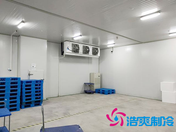 酒店日皮网站在线观看